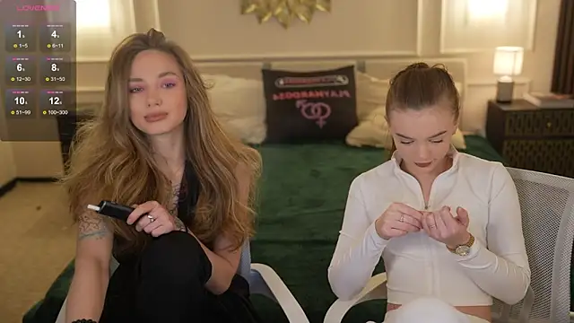 Snapshot of Zlata_Sky chatting on February 19, 2026, 3:52 pm Zlata Sky online show from February 19, 2026, 3:52 pm