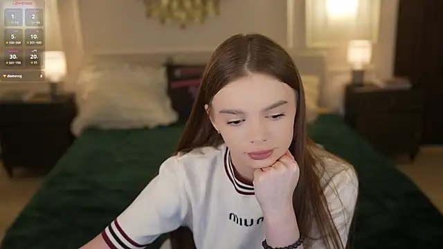 Snapshot of Zlata_Sky chatting on February 22, 2026, 4:05 pm Zlata Sky online show from February 22, 2026, 4:05 pm