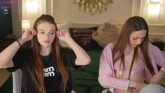 Snapshot of Zlata_Sky chatting on February 23, 2026, 3:42 pm Zlata Sky online show from February 23, 2026, 3:42 pm