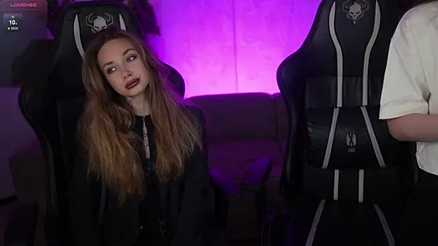 Snapshot of Zlata_Sky chatting on February 24, 2026, 3:43 pm Zlata Sky online show from February 24, 2026, 3:43 pm