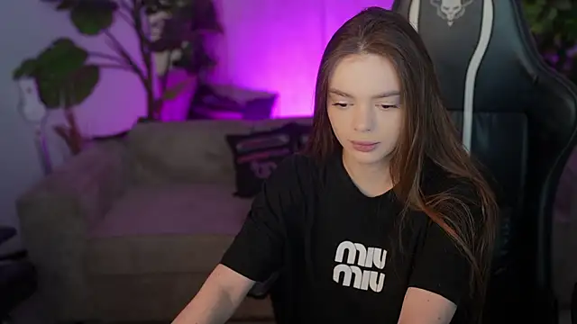 Snapshot of Zlata_Sky chatting on February 28, 2026, 3:46 pm Zlata Sky online show from February 28, 2026, 3:46 pm