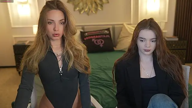 Snapshot of Zlata_Sky chatting on March 4, 2026, 4:02 pm Zlata Sky online show from March 4, 2026, 4:02 pm