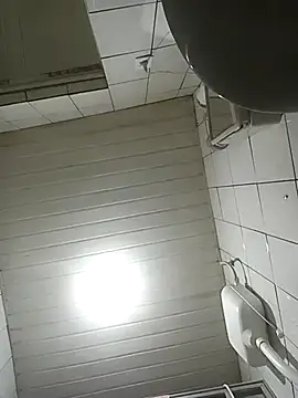 zacariastesao22 online show from March 18, 2026, 11:30 pm