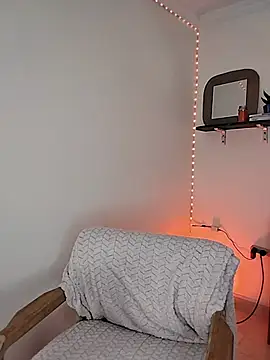 LilaRvsh online show from February 20, 2026, 5:02 pm