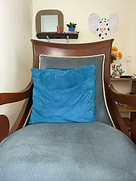 LilaRvsh online show from April 2, 2026, 5:32 pm