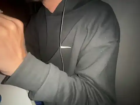 cerejadc online show from April 13, 2026, 3:45 am