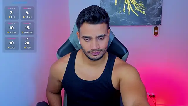 Snapshot of AndresRodriguez1 chatting on June 8, 2026, 10:10 pm AndresRodriguez1 online show from June 8, 2026, 10:10 pm