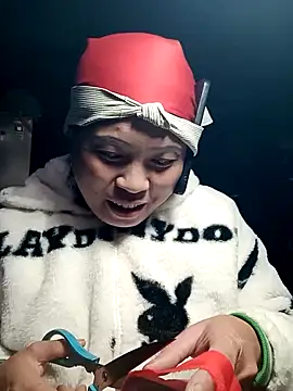 Snapshot of cana4455 chatting on February 9, 2026, 3:32 am cana4455 online show from February 9, 2026, 3:32 am