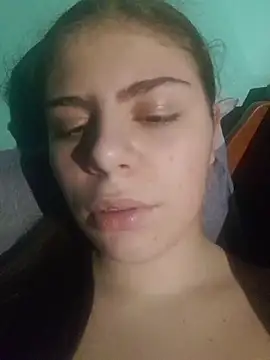 miraevelina online show from February 4, 2026, 1:22 am