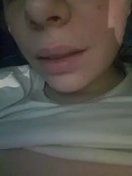 miraevelina online show from February 9, 2026, 8:35 pm