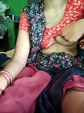 Snapshot of Royal_hotti0011 chatting on May 21, 2026, 10:00 am Royal hotti0011 online show from May 21, 2026, 10:00 am