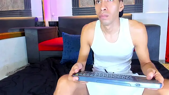 biig boy online show from May 1, 2026, 7:51 pm