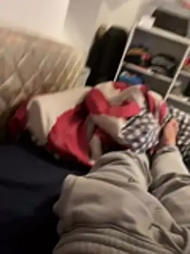 Snapshot of Enzo_2763 chatting on February 12, 2026, 5:41 pm Enzo 2763 online show from February 12, 2026, 5:41 pm