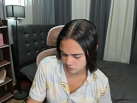 Snapshot of TinyCock_Rein chatting on March 4, 2026, 4:57 pm TinyCock Rein online show from March 4, 2026, 4:57 pm