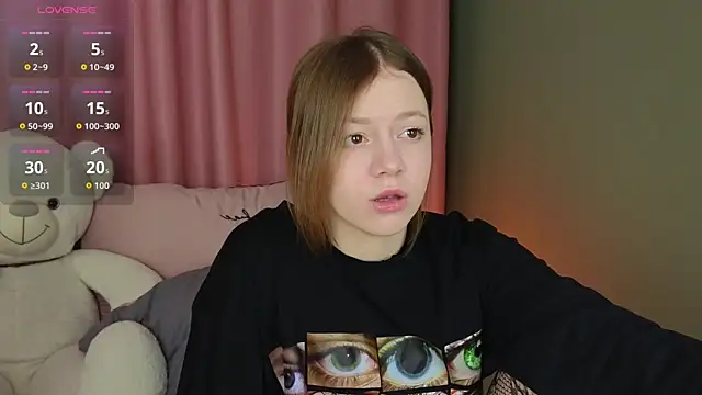 AliceYummy online show from February 5, 2026, 1:49 pm