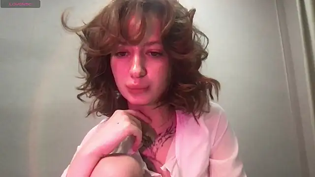 lola boo online show from March 2, 2026, 10:49 pm