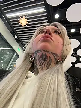 Chiibi online show from February 19, 2026, 9:38 am