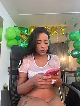 Alahia Betancurr online show from March 18, 2026, 1:58 pm