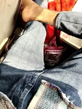 akku6147 online show from February 5, 2026, 7:46 am