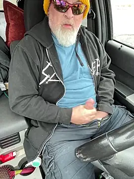 Skippy2420 online show from March 5, 2026, 3:19 pm