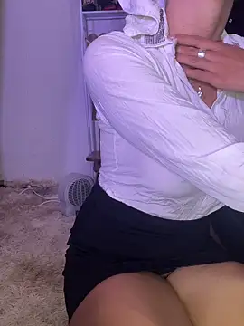 Snapshot of Isabelle_Sara chatting on May 29, 2026, 8:51 pm Isabelle Sara online show from May 29, 2026, 8:51 pm
