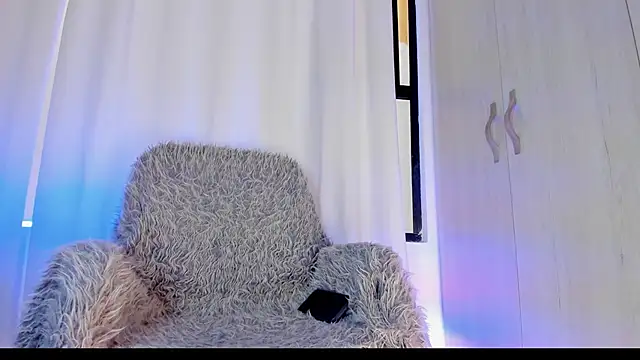 Velvet Angel online show from April 18, 2026, 7:51 pm