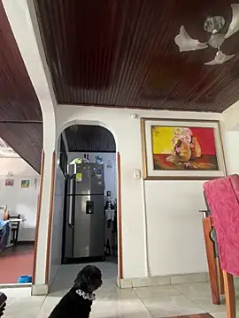 lilasun17 online show from April 18, 2026, 5:39 pm