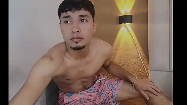 Noah Smith01 online show from April 11, 2026, 8:46 pm