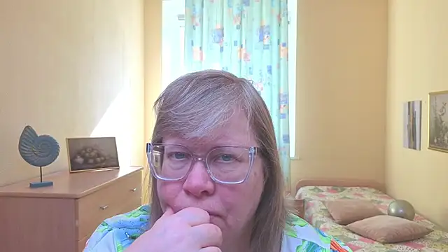 Emma Eclipsee online show from March 7, 2026, 10:12 am