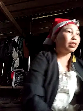 lena-cute online show from February 12, 2026, 9:04 am