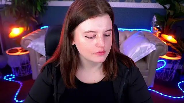 KristiFoxy online show from February 27, 2026, 1:33 pm