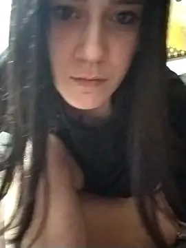  alya   online show from April 8, 2026, 7:36 pm