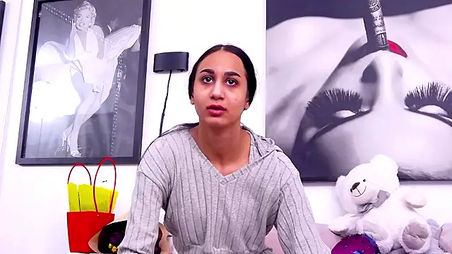 Snapshot of LexiPlay chatting on March 3, 2026, 5:02 am LexiPlay online show from March 3, 2026, 5:02 am