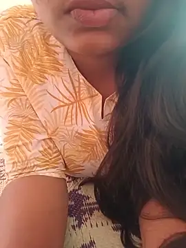 Snapshot of vyshali_vyshu chatting on May 22, 2026, 10:10 am vyshali vyshu online show from May 22, 2026, 10:10 am