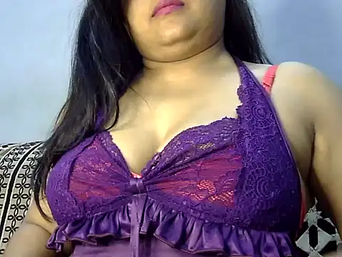 Snapshot of Miss-Prity chatting on May 7, 2026, 6:02 pm Miss-Prity online show from May 7, 2026, 6:02 pm
