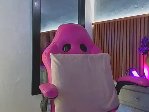 miss monserrate01 online show from February 21, 2026, 12:50 pm