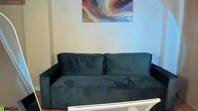 Rita Flux online show from March 12, 2026, 1:01 am