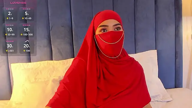 fatimarab   online show from February 13, 2026, 3:24 am