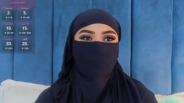 fatimarab   online show from March 6, 2026, 3:36 am