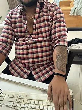 Rah0091 online show from February 18, 2026, 8:54 am