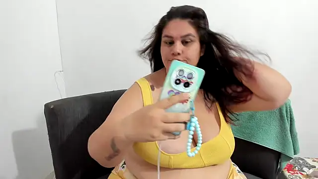 Snapshot of OSITA_1992 chatting on February 23, 2026, 4:04 pm OSITA 1992 online show from February 23, 2026, 4:04 pm