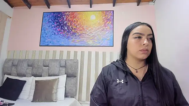 nina glow online show from April 20, 2026, 11:13 am