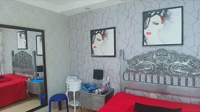 meganrousx online show from April 12, 2026, 3:28 pm