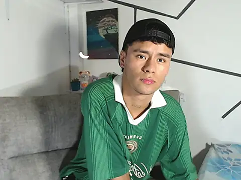 Snapshot of cooper_shiro chatting on March 2, 2026, 8:15 pm cooper shiro online show from March 2, 2026, 8:15 pm