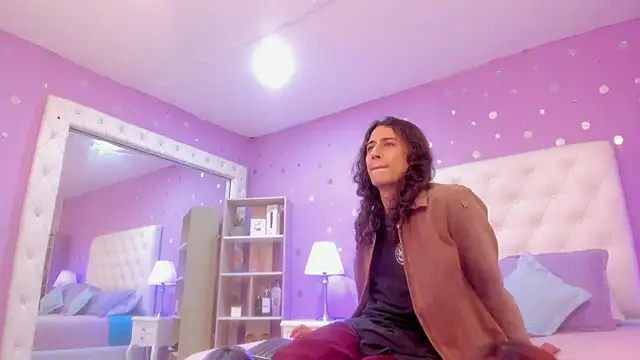 Goldentemptation  online show from February 25, 2026, 7:45 pm