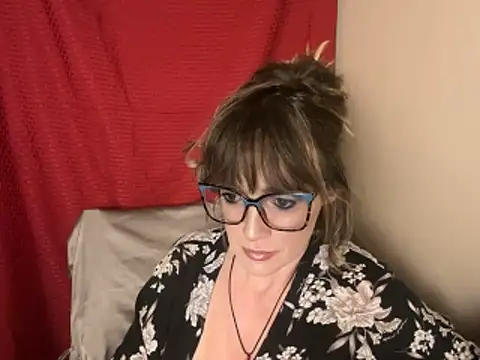 Snapshot of BrookiesLife chatting on June 3, 2026, 2:47 am BrookiesLife online show from June 3, 2026, 2:47 am