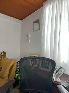 Snapshot of JulietaRiios chatting on May 16, 2026, 6:50 pm JulietaRiios online show from May 16, 2026, 6:50 pm