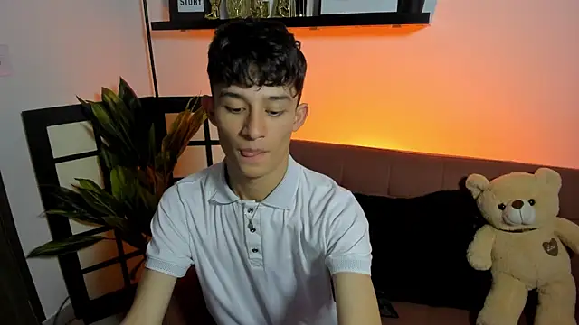 Patrick Howland  online show from April 20, 2026, 9:05 pm