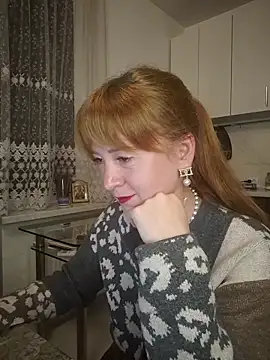 Snapshot of LanaBananaa_ chatting on March 3, 2026, 10:48 pm LanaBananaa online show from March 3, 2026, 10:48 pm