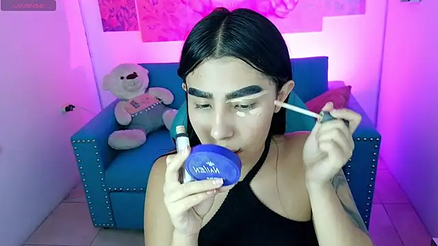 Abby Rouse m online show from April 18, 2026, 2:37 am